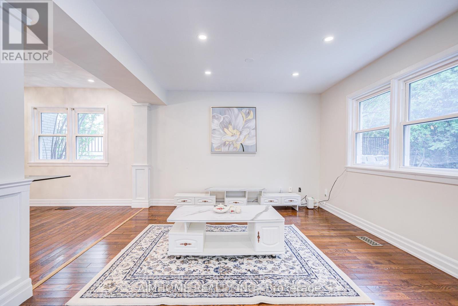 18 Colonnade Road, Toronto, Ontario  M2K 2L5 - Photo 37 - C12285760