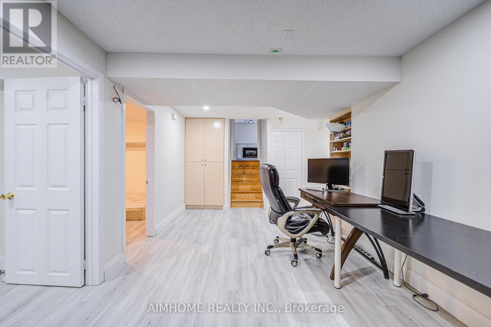 18 Colonnade Road, Toronto, Ontario  M2K 2L5 - Photo 43 - C12285760