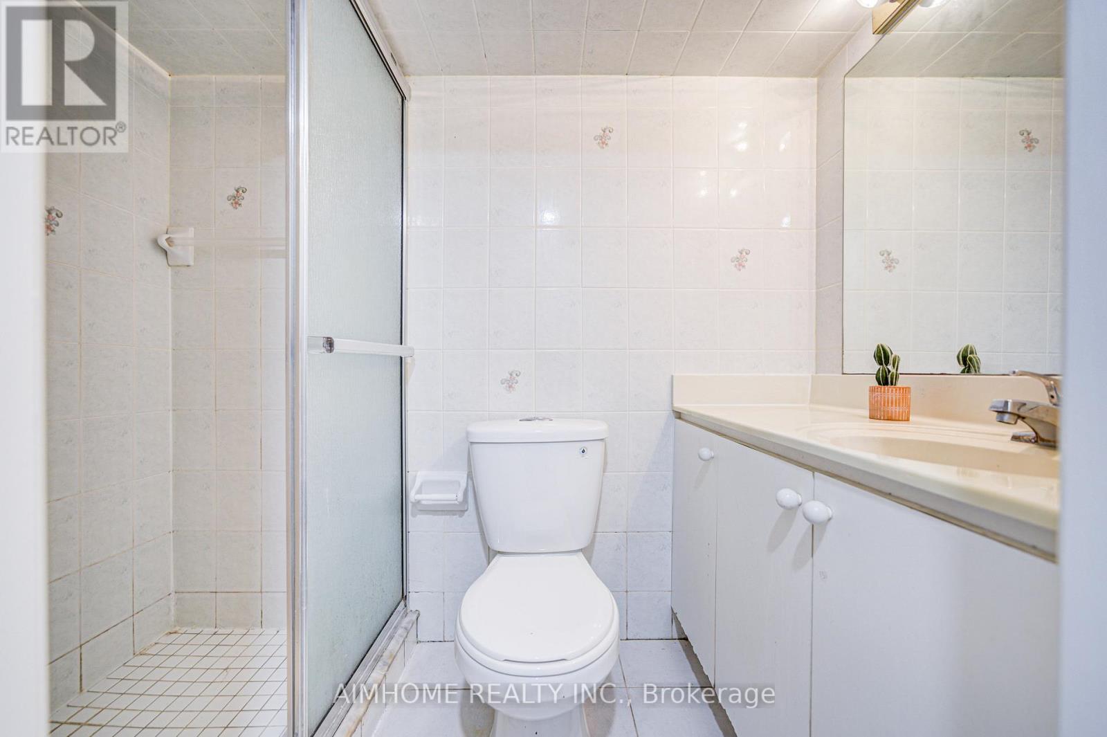 18 Colonnade Road, Toronto, Ontario  M2K 2L5 - Photo 45 - C12285760