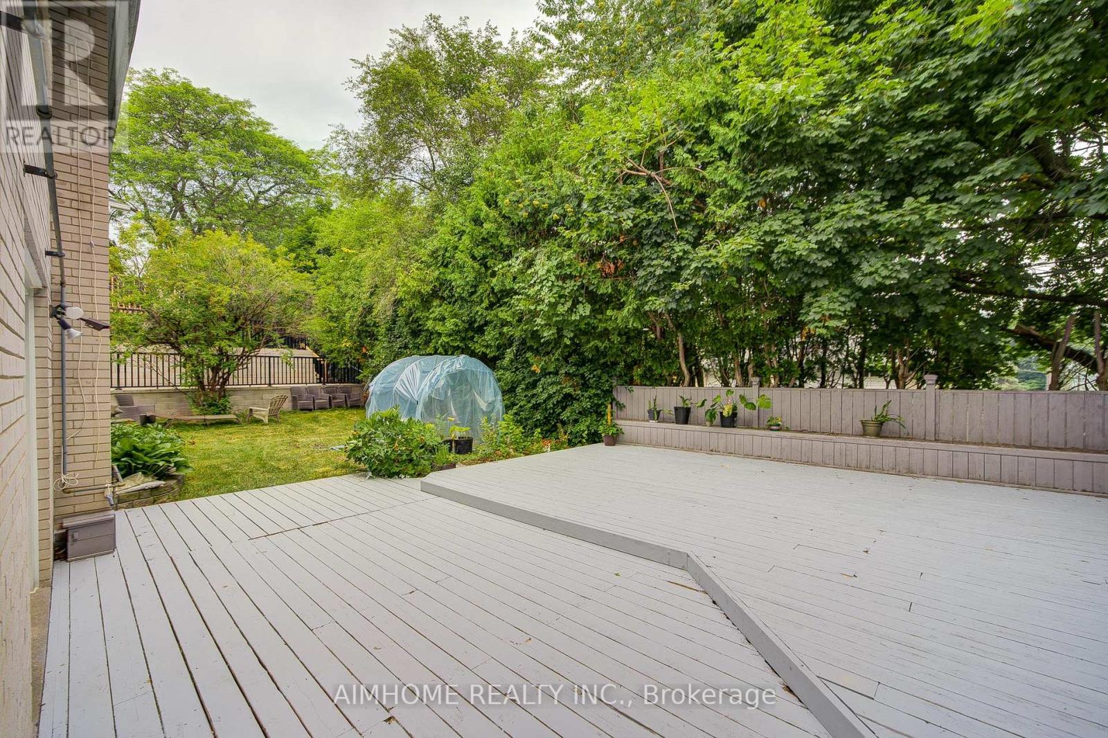 18 Colonnade Road, Toronto, Ontario  M2K 2L5 - Photo 49 - C12285760