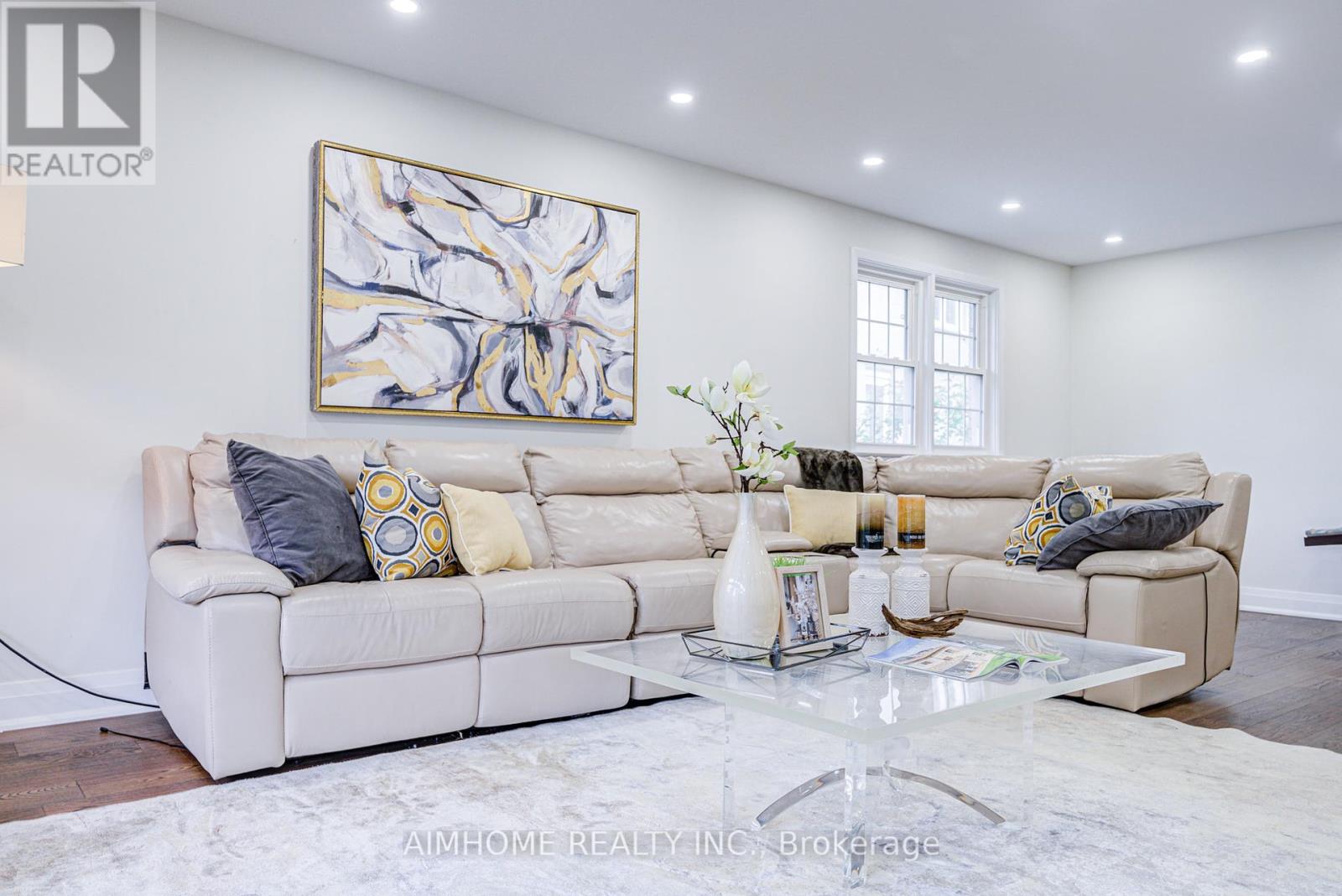 18 Colonnade Road, Toronto, Ontario  M2K 2L5 - Photo 9 - C12285760