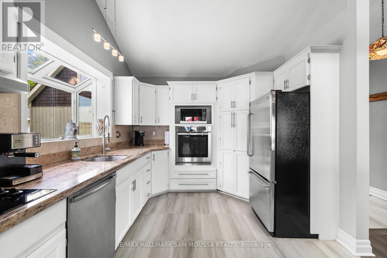 4350 Armitage Avenue, Ottawa, Ontario  K0A 1T0 - Photo 6 - X12285971