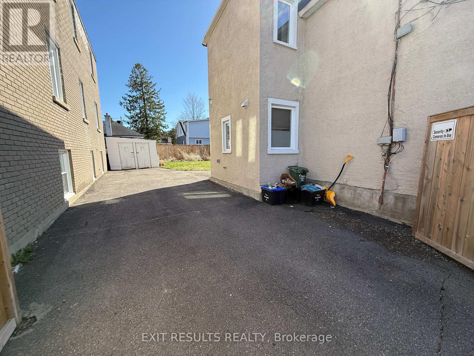 Property at 292 RICHELIEU AVENUE image 3