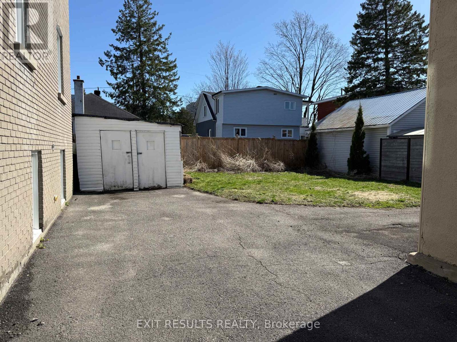 Property at 292 RICHELIEU AVENUE image 4