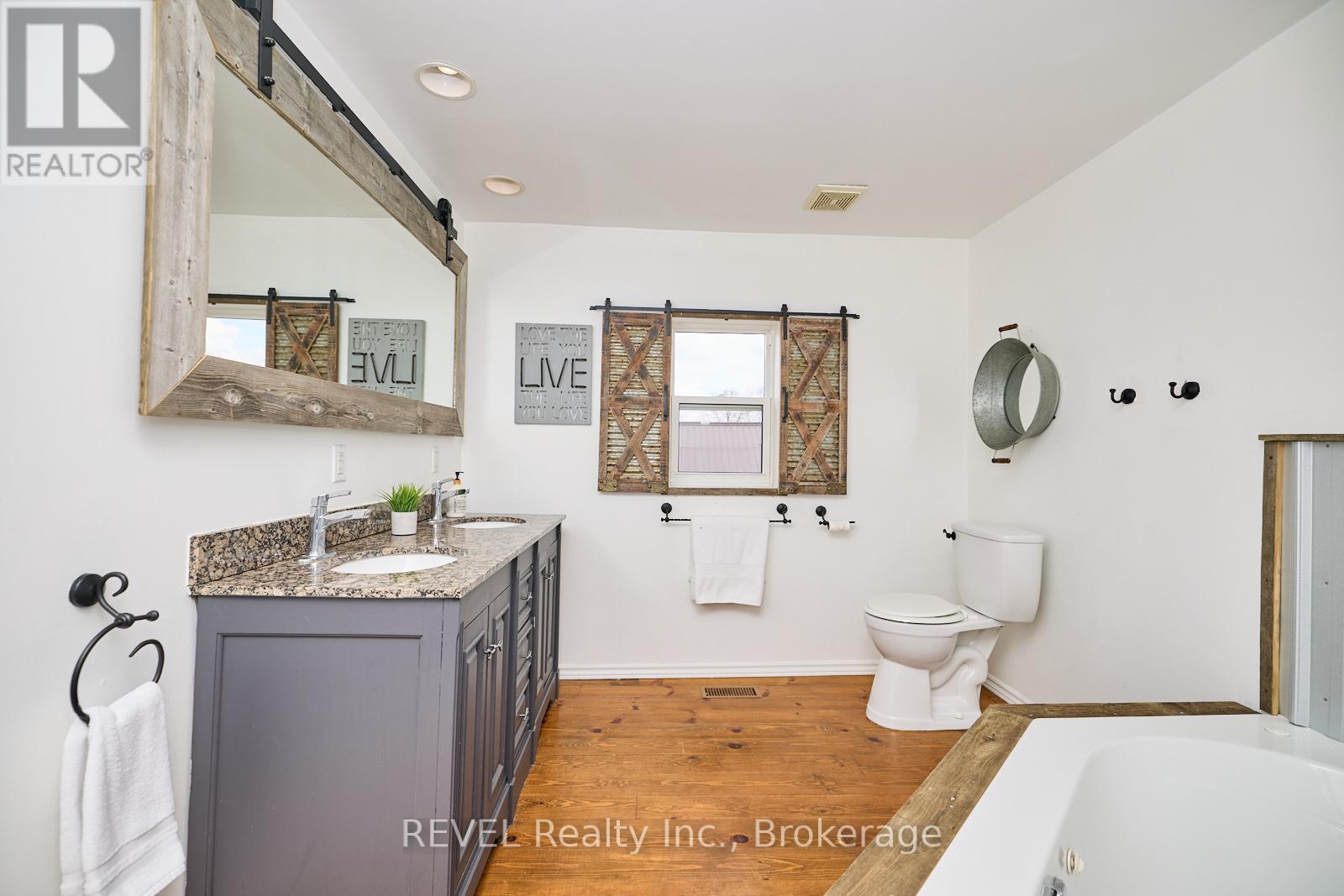 118 River Road, Pelham, Ontario  L0S 1C0 - Photo 25 - X12285968