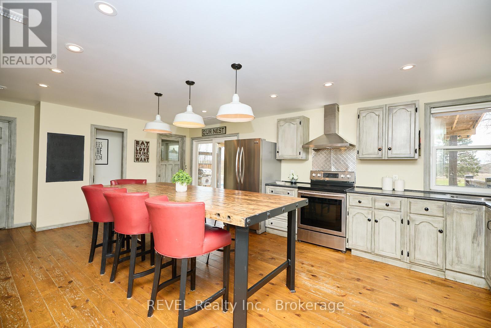 118 River Road, Pelham, Ontario  L0S 1C0 - Photo 7 - X12285968