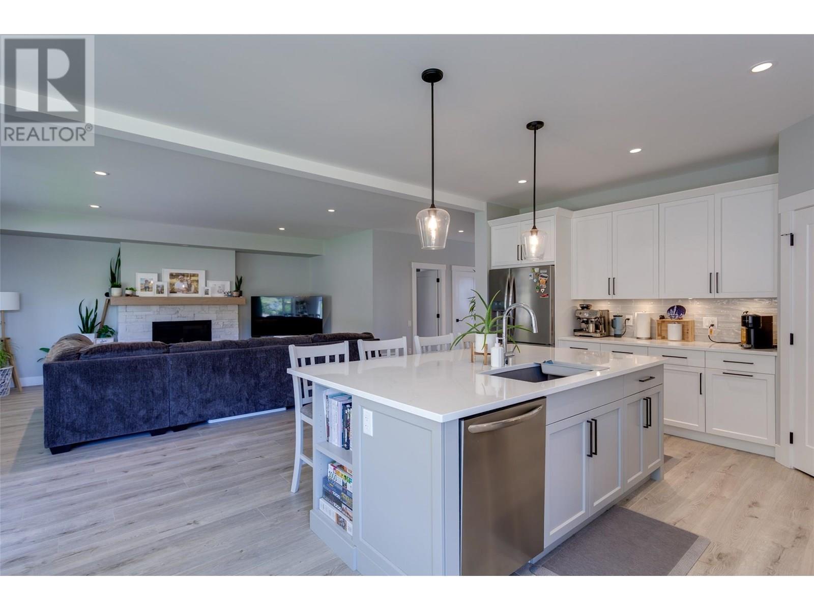 218 Echo Ridge Drive, Kelowna, British Columbia  V1V 0C9 - Photo 17 - 10356063