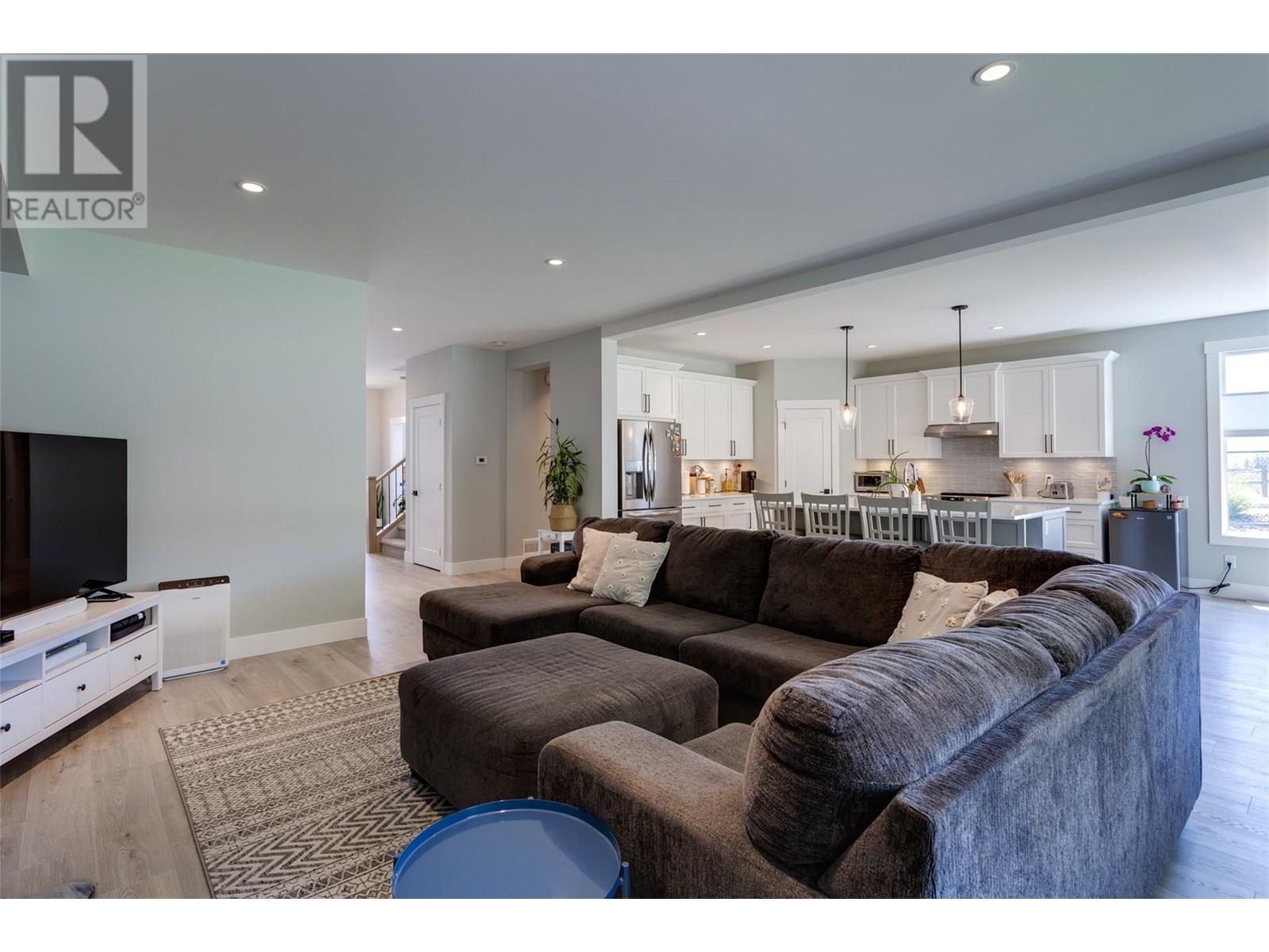 218 Echo Ridge Drive, Kelowna, British Columbia  V1V 0C9 - Photo 28 - 10356063
