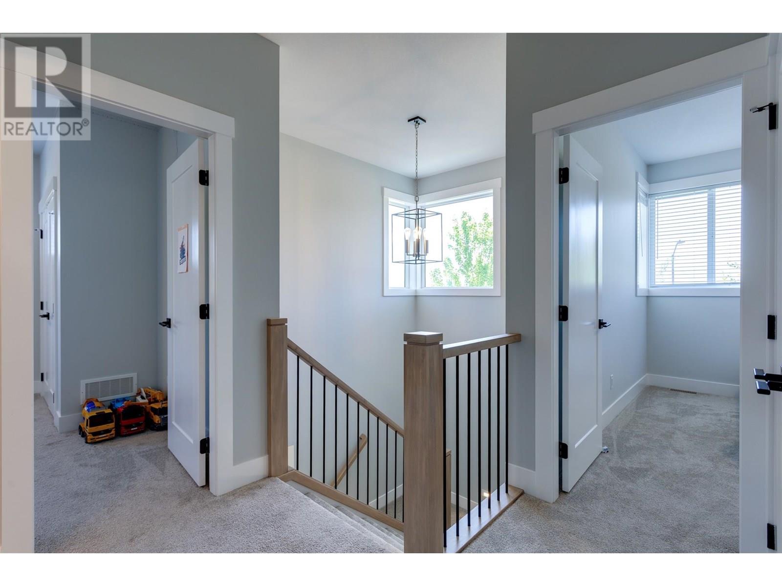 218 Echo Ridge Drive, Kelowna, British Columbia  V1V 0C9 - Photo 29 - 10356063