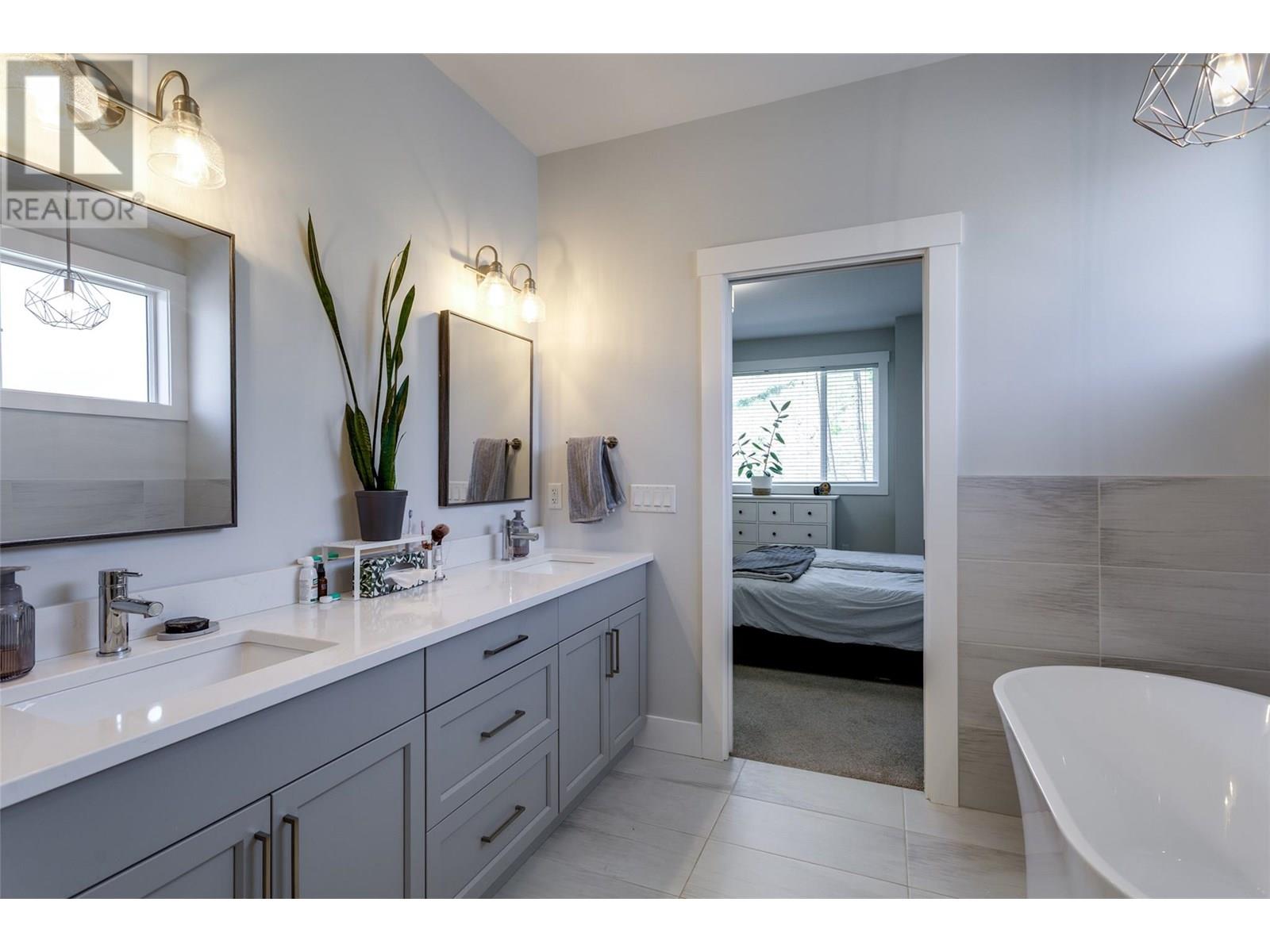 218 Echo Ridge Drive, Kelowna, British Columbia  V1V 0C9 - Photo 37 - 10356063