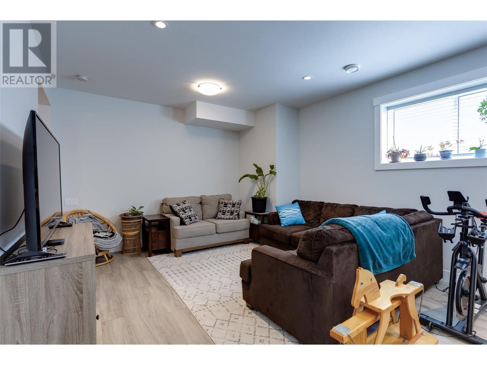 218 Echo Ridge Drive, Kelowna, British Columbia  V1V 0C9 - Photo 46 - 10356063