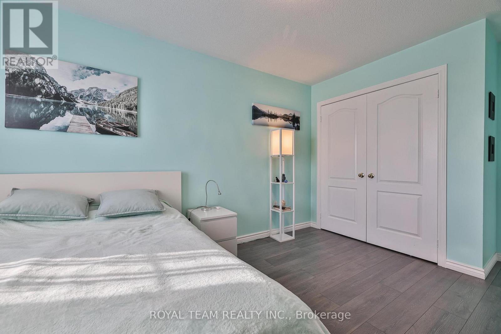 121 Professor Day Drive, Bradford West Gwillimbury, Ontario  L3Z 3B9 - Photo 21 - N12285752