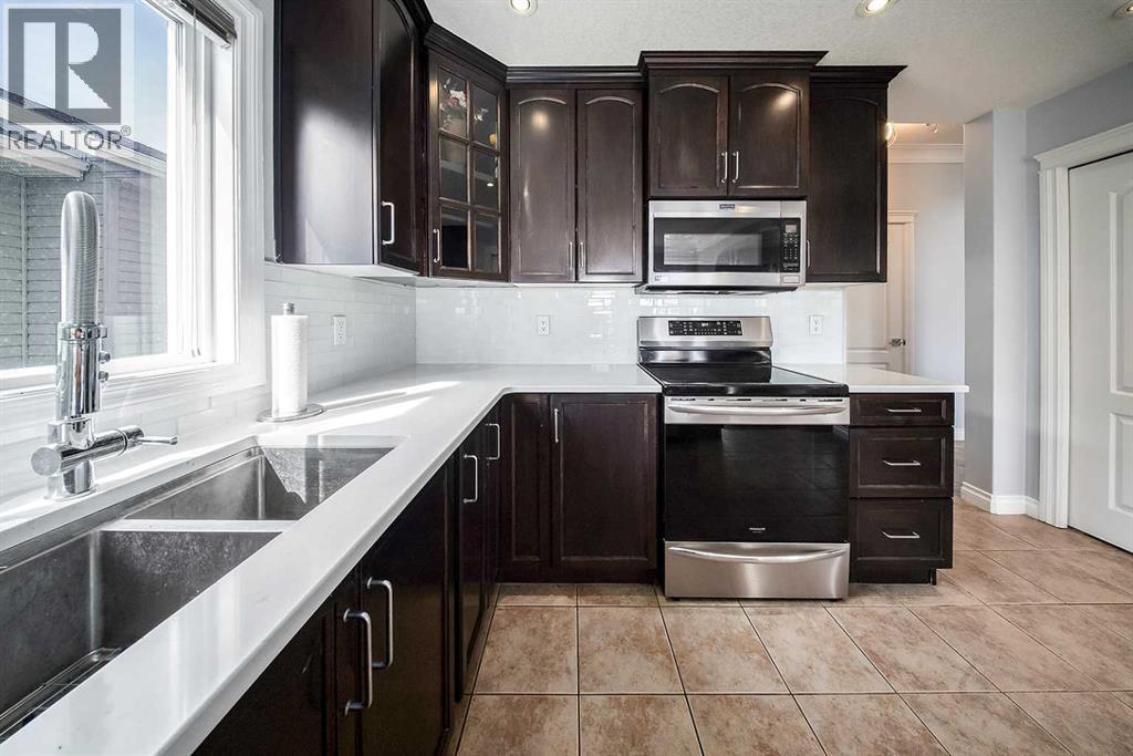 14 Garneau Gate, Carstairs, Alberta  T0M 0N0 - Photo 7 - A2219559