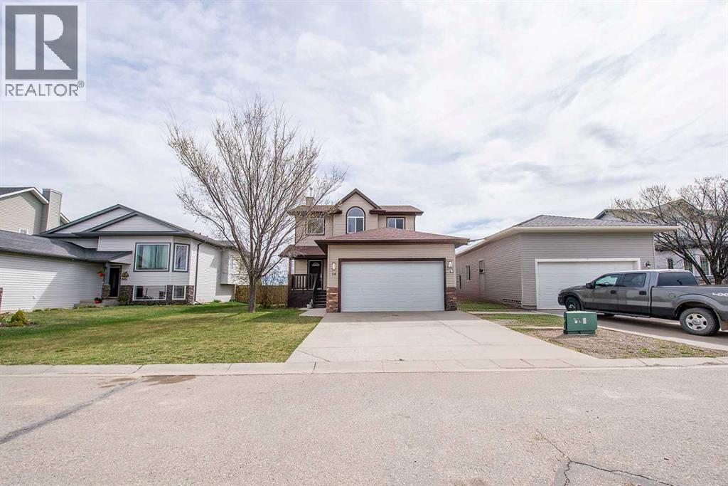 14 Garneau Gate, Carstairs, Alberta  T0M 0N0 - Photo 2 - A2219559
