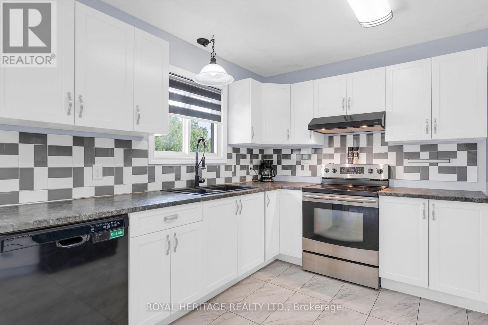 10 Reid Street, Greater Napanee, Ontario  K7R 3V2 - Photo 13 - X12285829