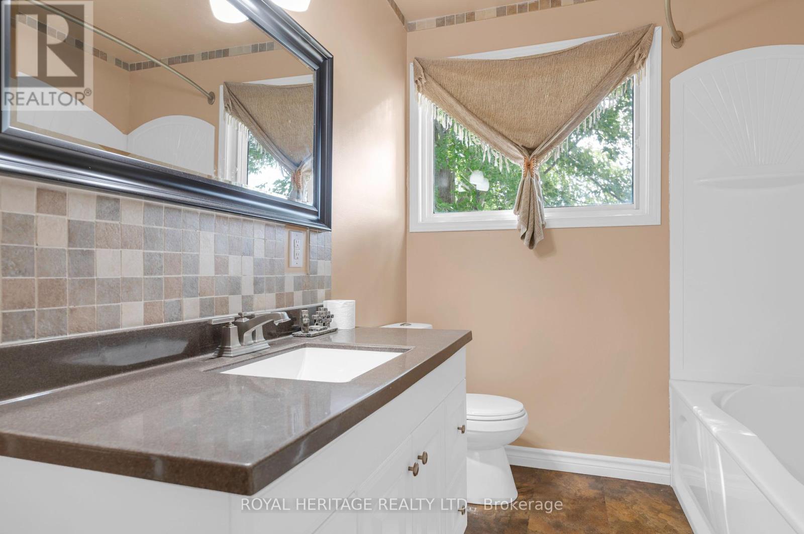 10 Reid Street, Greater Napanee, Ontario  K7R 3V2 - Photo 23 - X12285829