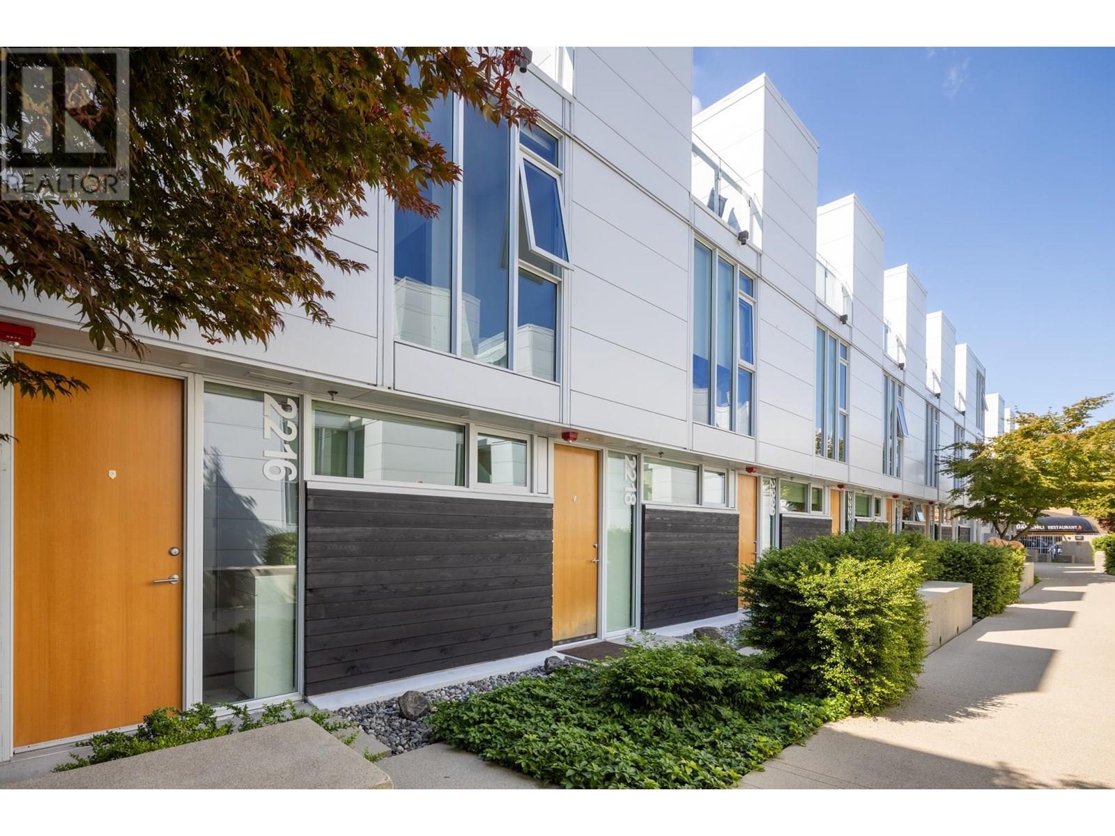 Property at 2216 WILLOW STREET image 1