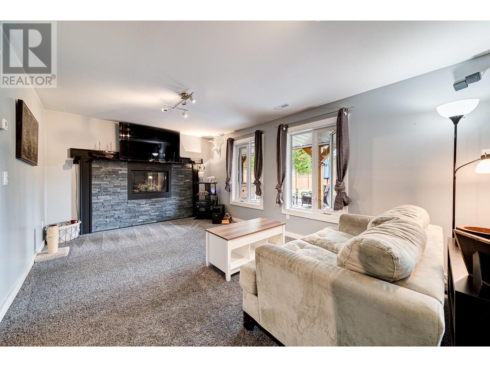 48 Darby Crescent, Elkford, British Columbia  V0B 1H0 - Photo 31 - 10355596