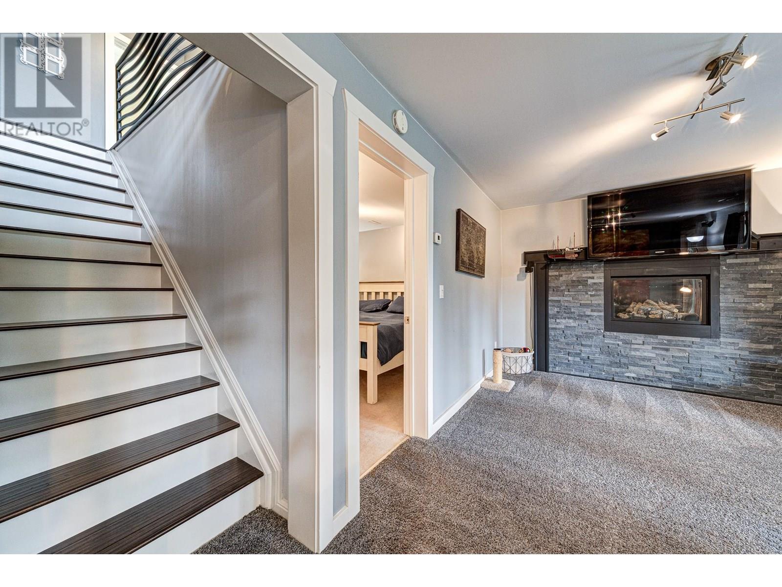 48 Darby Crescent