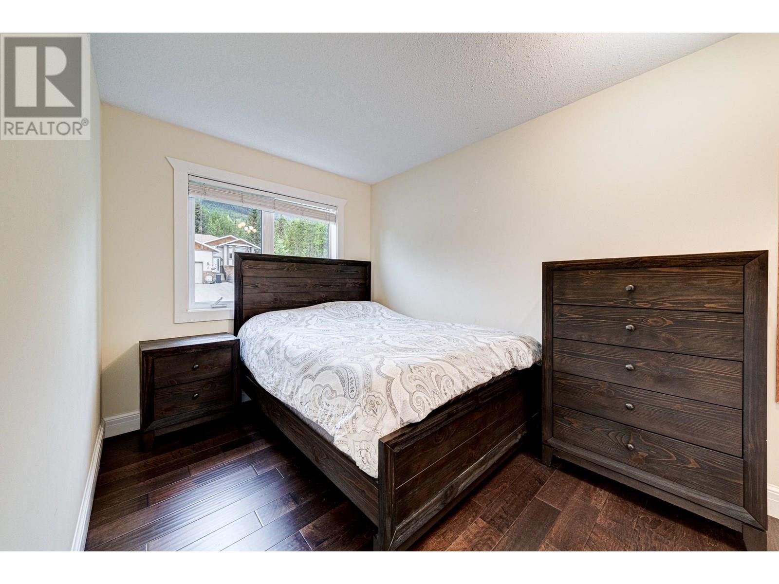 48 Darby Crescent, Elkford, British Columbia  V0B 1H0 - Photo 25 - 10355596
