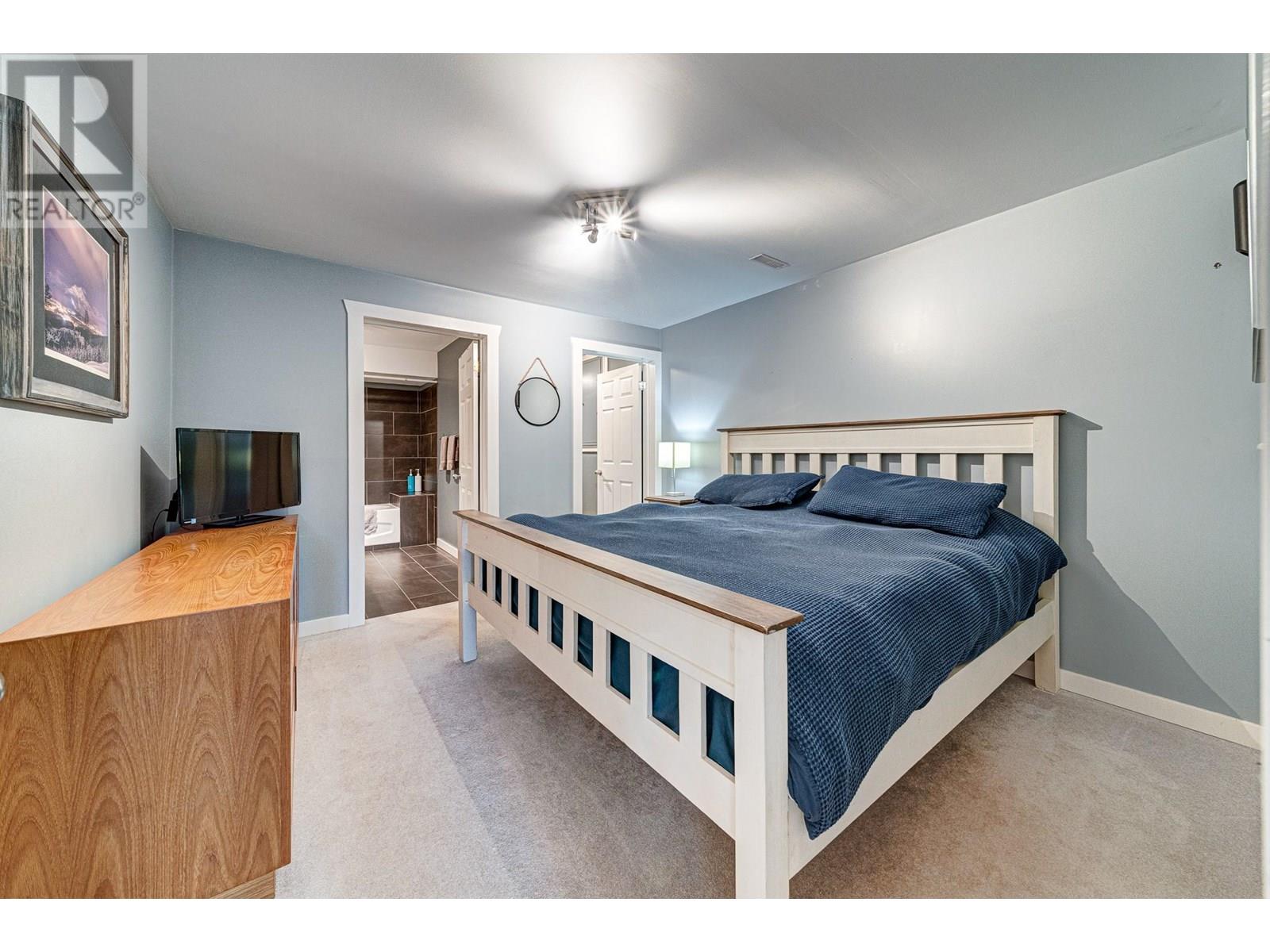 48 Darby Crescent, Elkford, British Columbia  V0B 1H0 - Photo 35 - 10355596