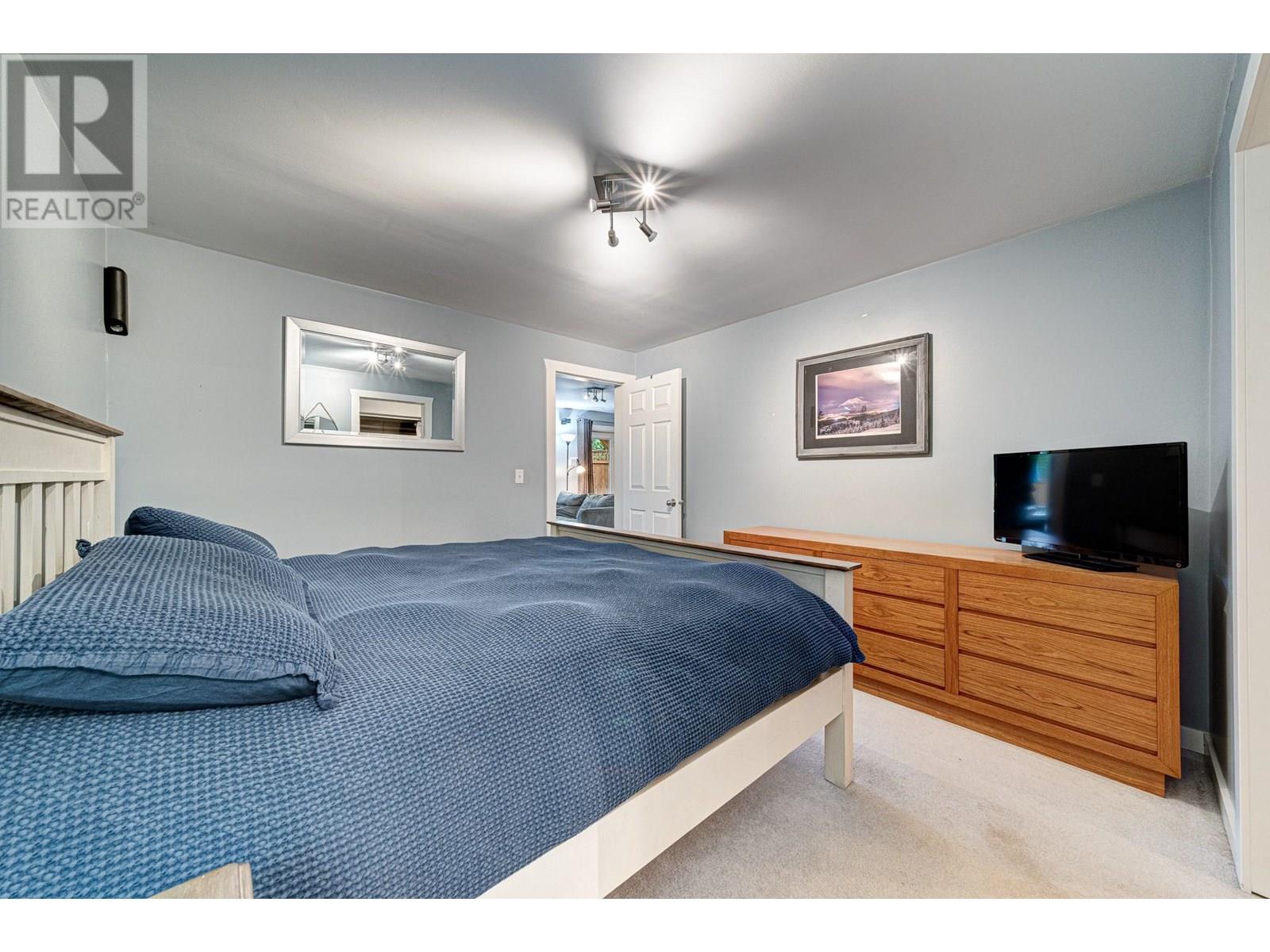 48 Darby Crescent, Elkford, British Columbia  V0B 1H0 - Photo 37 - 10355596