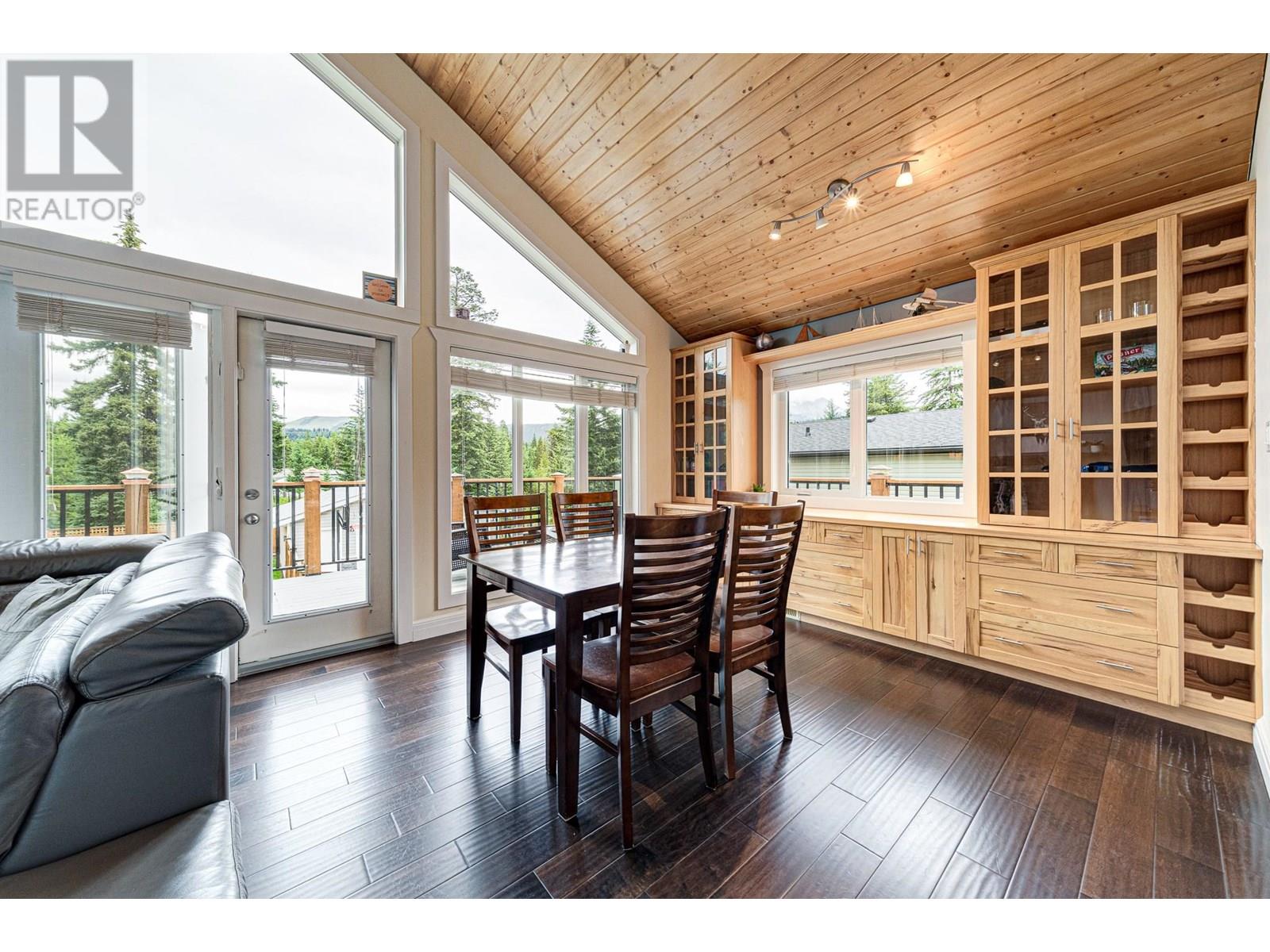 48 Darby Crescent, Elkford, British Columbia  V0B 1H0 - Photo 10 - 10355596