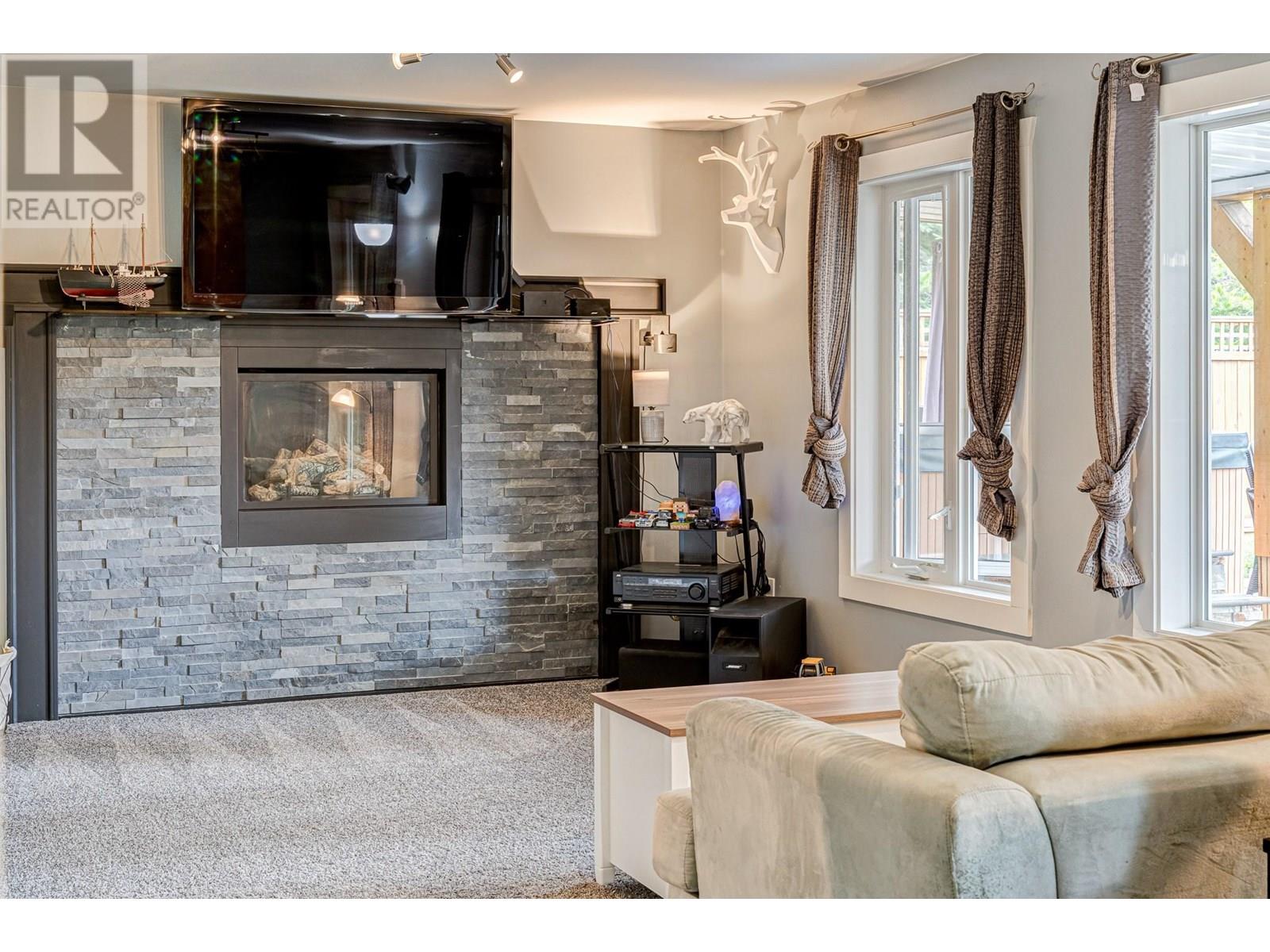 48 Darby Crescent