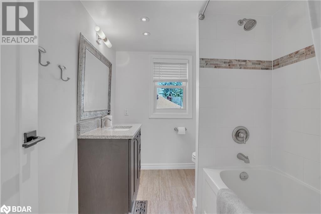 36 Dalton Street, Barrie, Ontario  L4N 1M3 - Photo 30 - 40741530