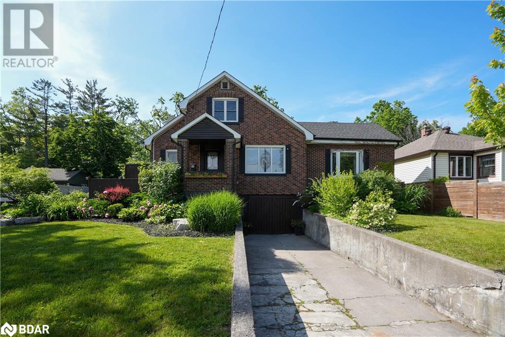 36 Dalton Street, Barrie, Ontario  L4N 1M3 - Photo 3 - 40741530