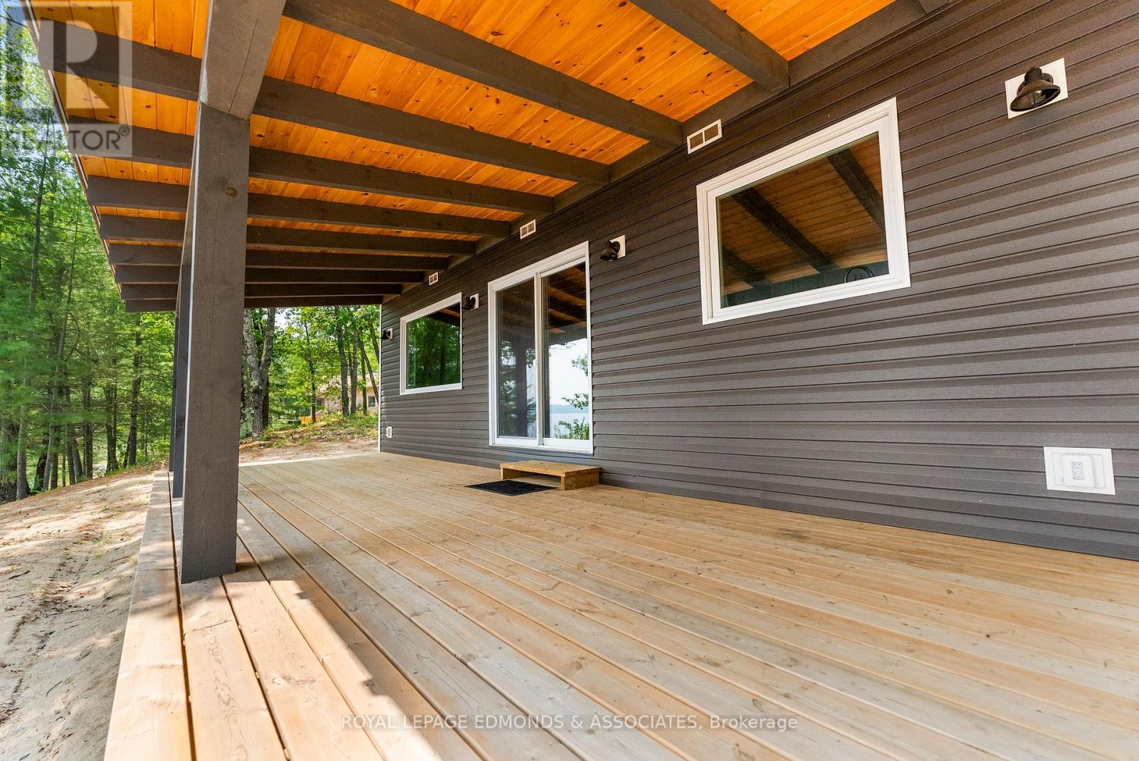 358 Lachlan Lane, Whitewater Region, Ontario  K0J 2L0 - Photo 33 - X12285852