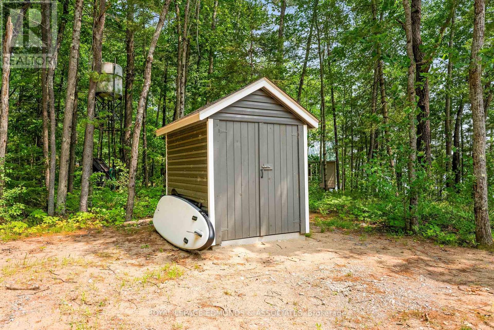 358 Lachlan Lane, Whitewater Region, Ontario  K0J 2L0 - Photo 41 - X12285852