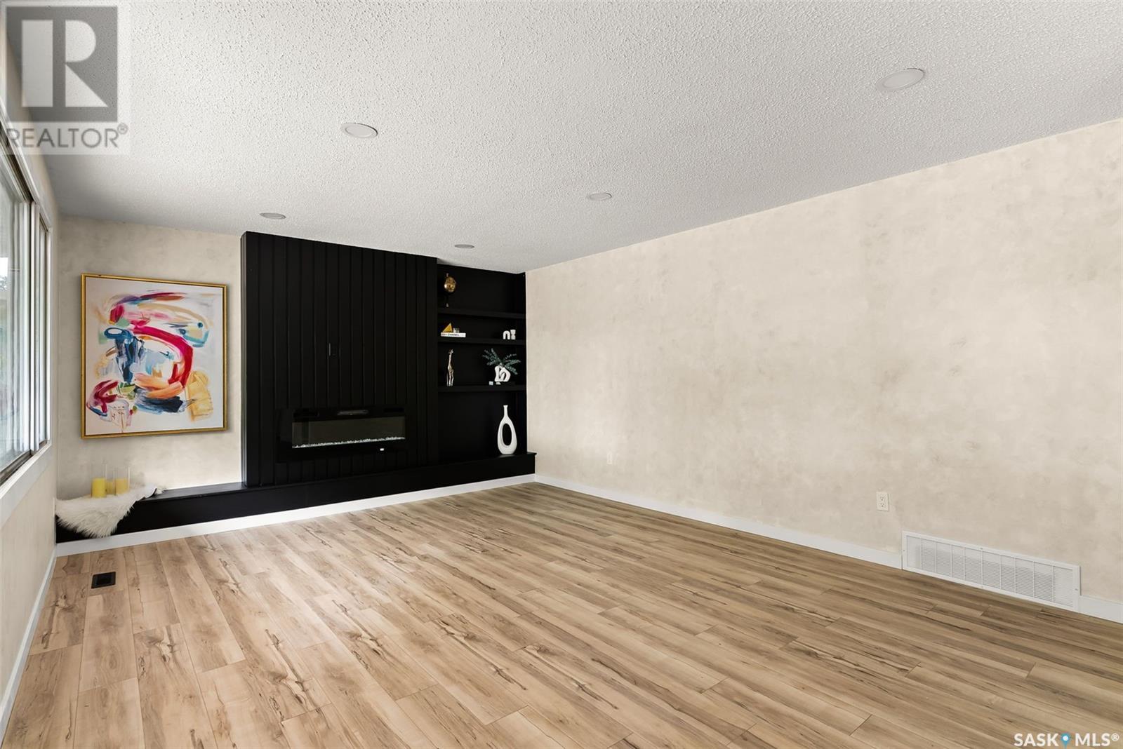 Property at 3230 6th AVENUE N image 5