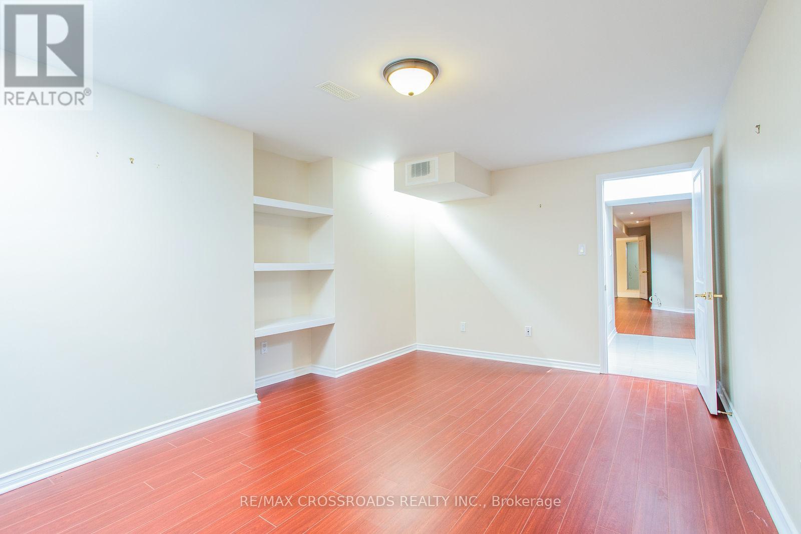 23 River Heights Drive, Brampton, Ontario  L6P 2M9 - Photo 10 - W12285794
