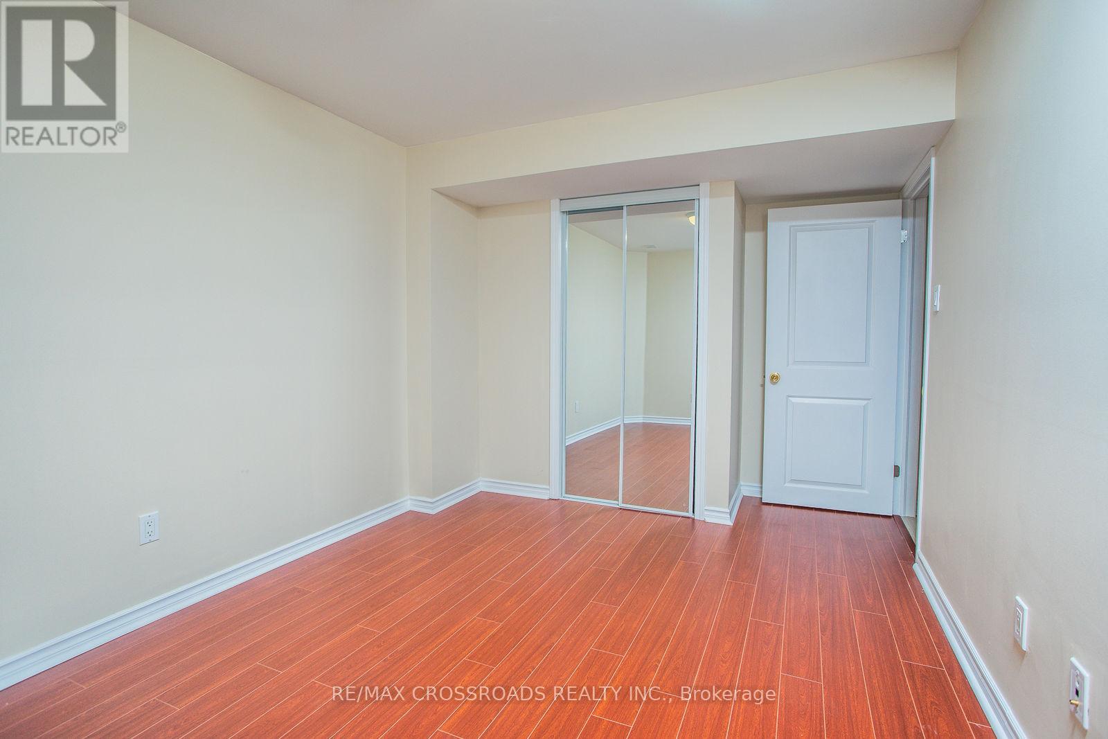 23 River Heights Drive, Brampton, Ontario  L6P 2M9 - Photo 7 - W12285794