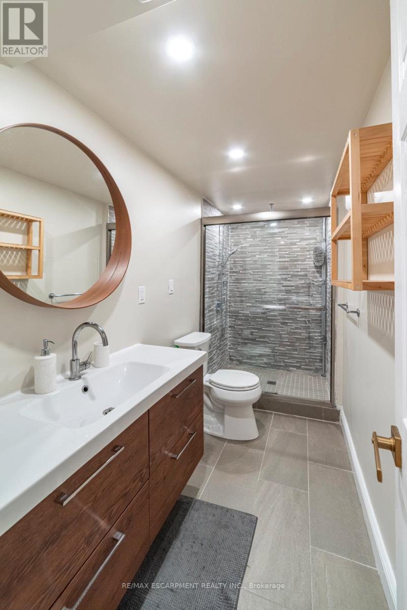 9 Bing Crescent, Hamilton, Ontario  L8E 3Z4 - Photo 17 - X12285780