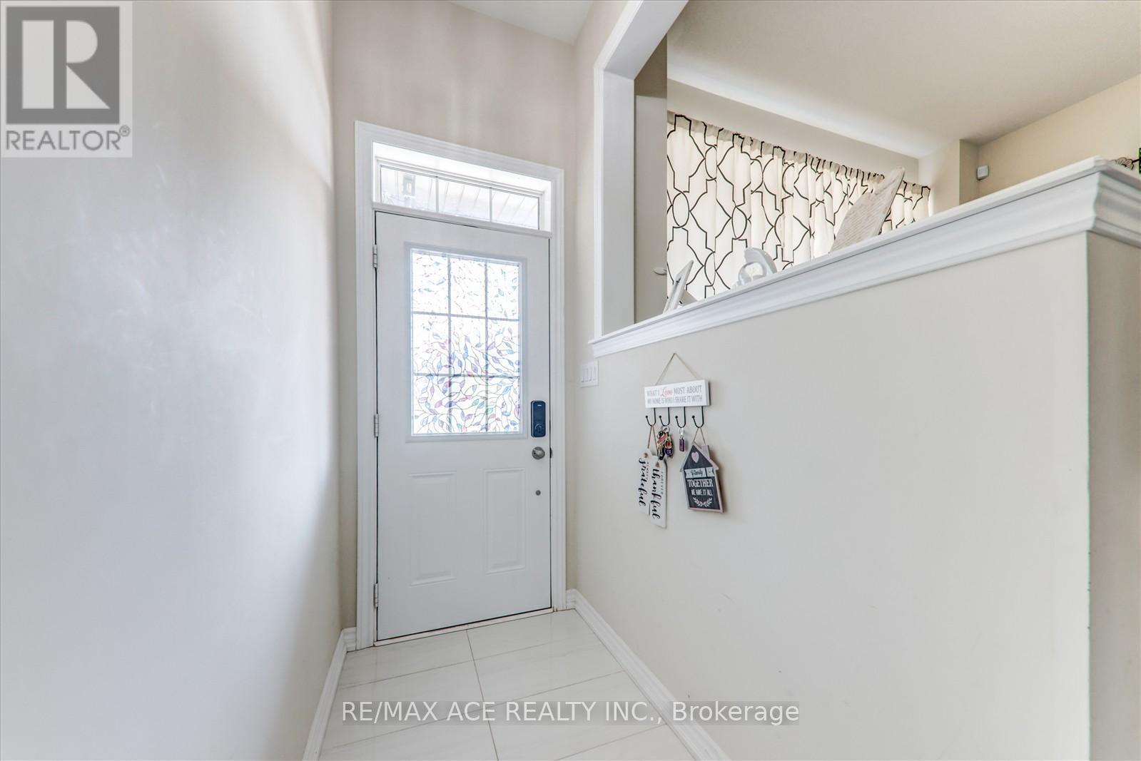 153 Highlands Boulevard, Cavan Monaghan, Ontario  L0A 1G0 - Photo 6 - X12285804