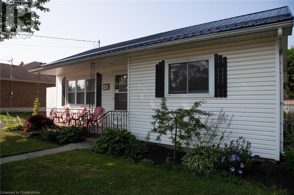 Property at 831 MAIN Street image 3