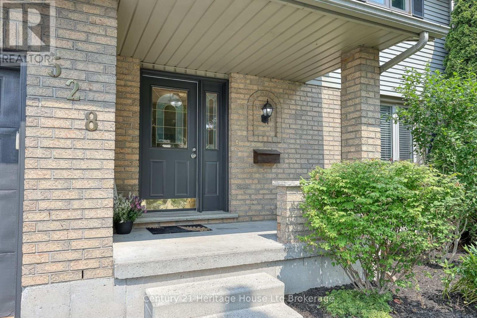 Property at 528 SPRINGBANK AVENUE N image 5