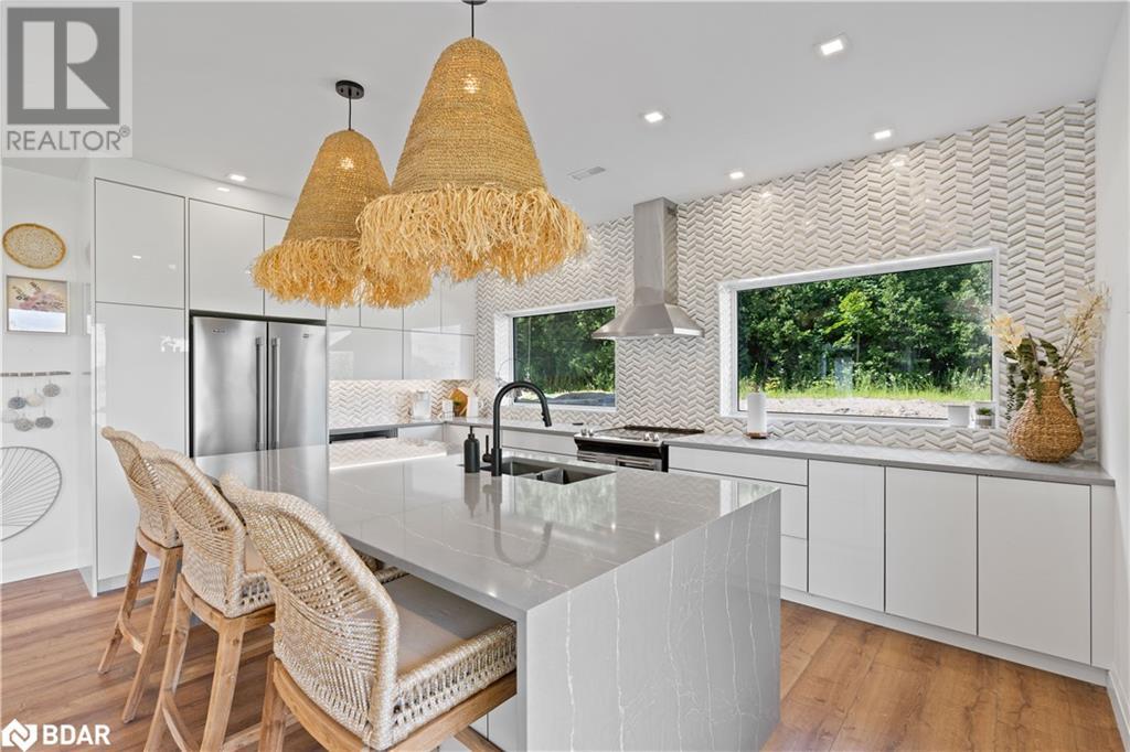 Property at 31 HEMLOCK Avenue image 2