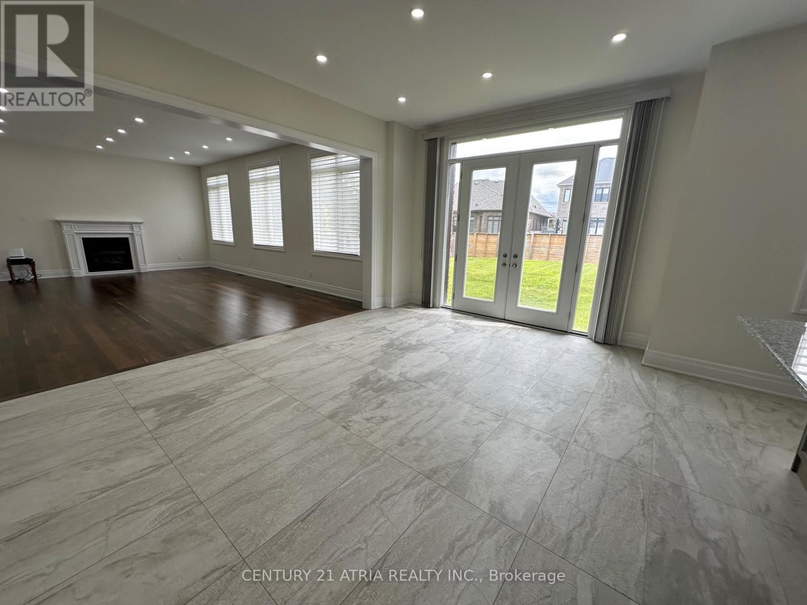 19 Mumberson Street, Innisfil (Cookstown), Ontario  L0L 1L0 - Photo 17 - N12129106