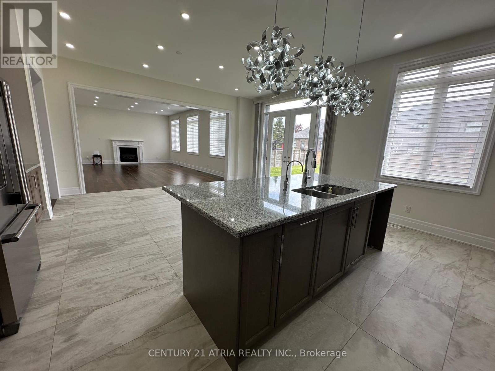 19 Mumberson Street, Innisfil (Cookstown), Ontario  L0L 1L0 - Photo 13 - N12129106