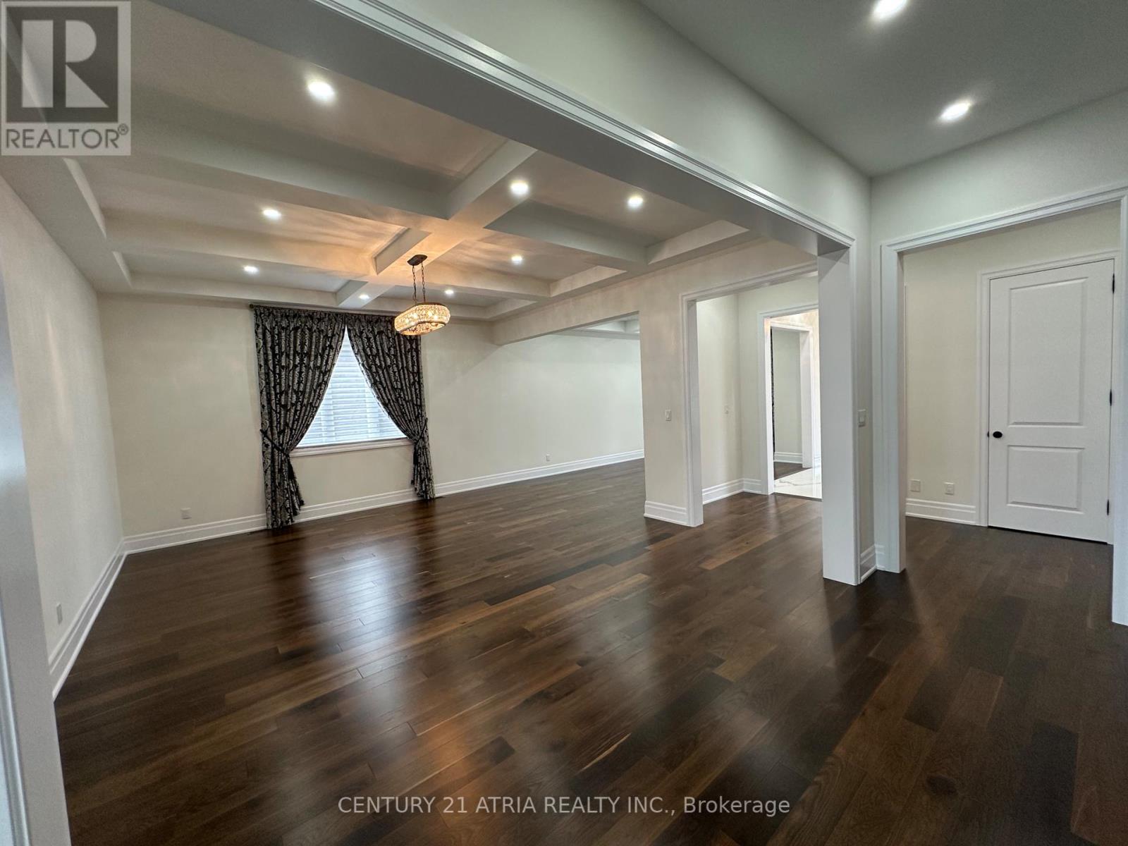 19 Mumberson Street, Innisfil (Cookstown), Ontario  L0L 1L0 - Photo 6 - N12129106