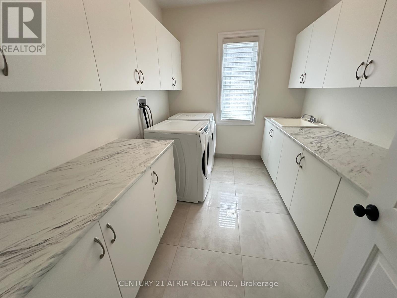 19 Mumberson Street, Innisfil (Cookstown), Ontario  L0L 1L0 - Photo 34 - N12129106