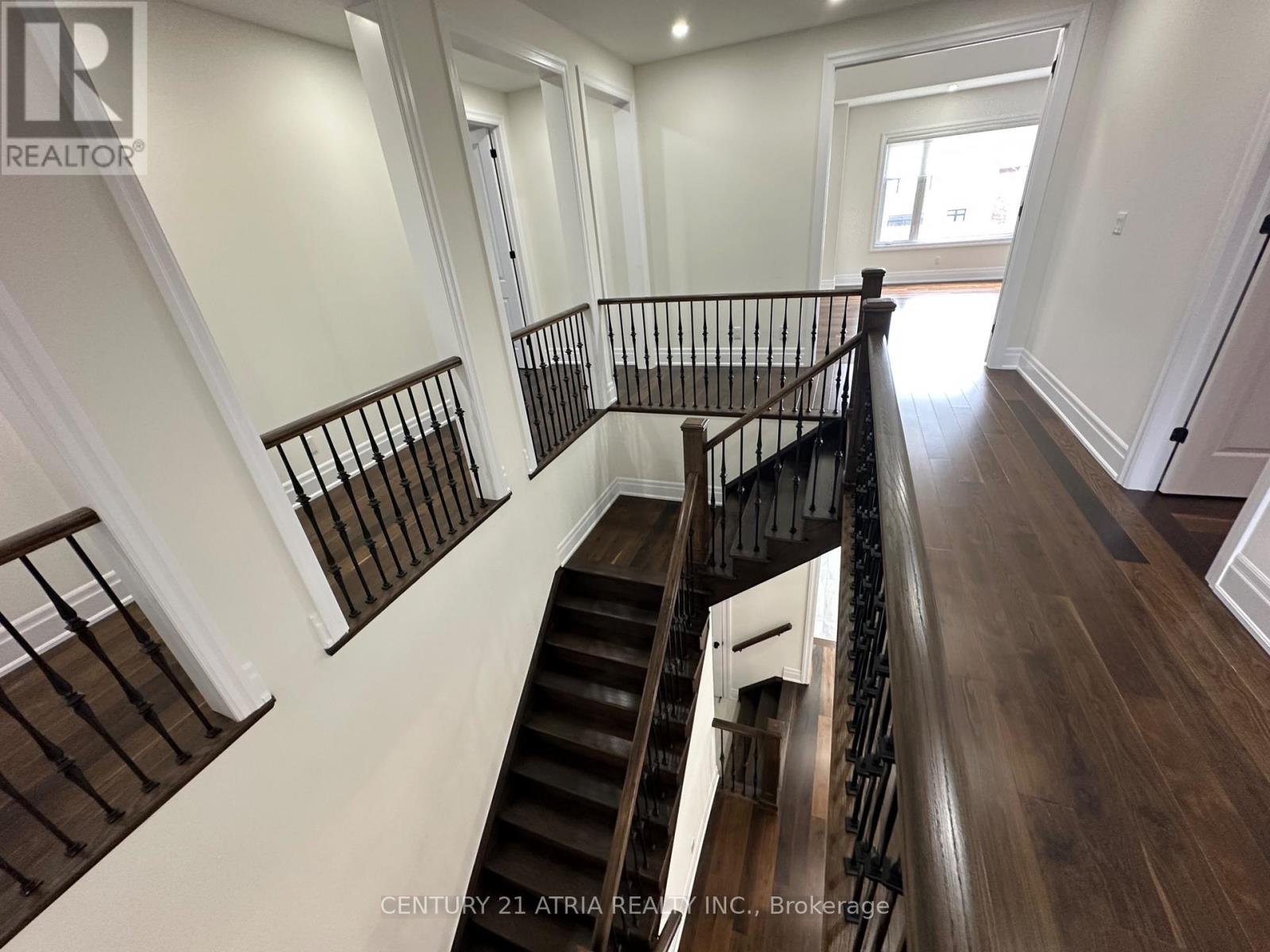 19 Mumberson Street, Innisfil (Cookstown), Ontario  L0L 1L0 - Photo 8 - N12129106