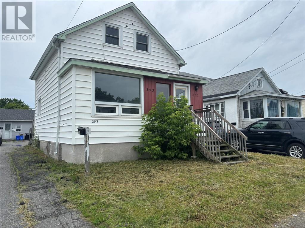 393A 393B King, Greater Sudbury, Ontario