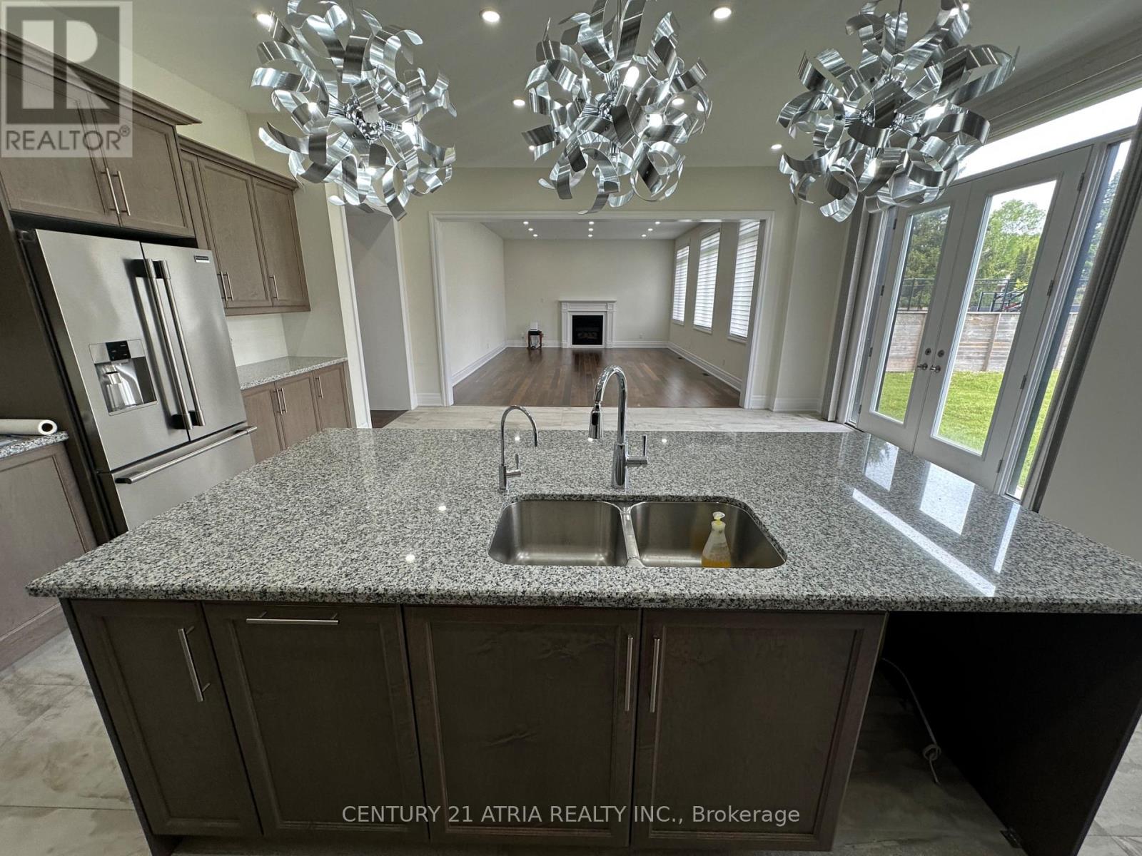 19 Mumberson Street, Innisfil (Cookstown), Ontario  L0L 1L0 - Photo 12 - N12129106