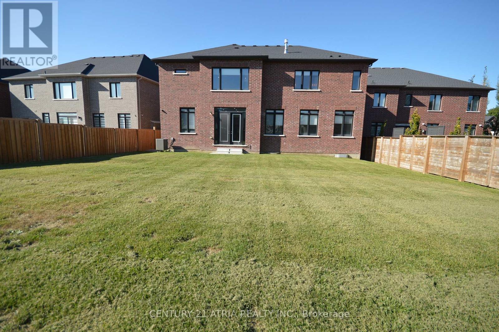 19 Mumberson Street, Innisfil (Cookstown), Ontario  L0L 1L0 - Photo 36 - N12129106