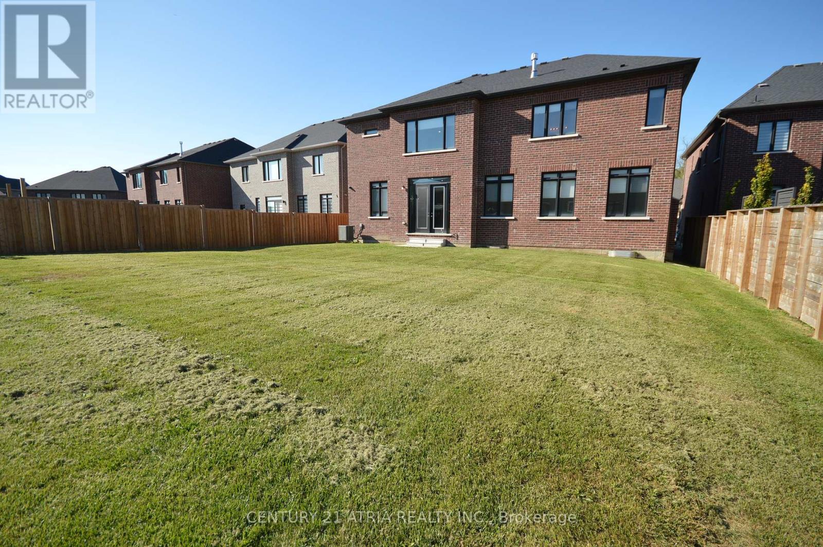 19 Mumberson Street, Innisfil (Cookstown), Ontario  L0L 1L0 - Photo 37 - N12129106