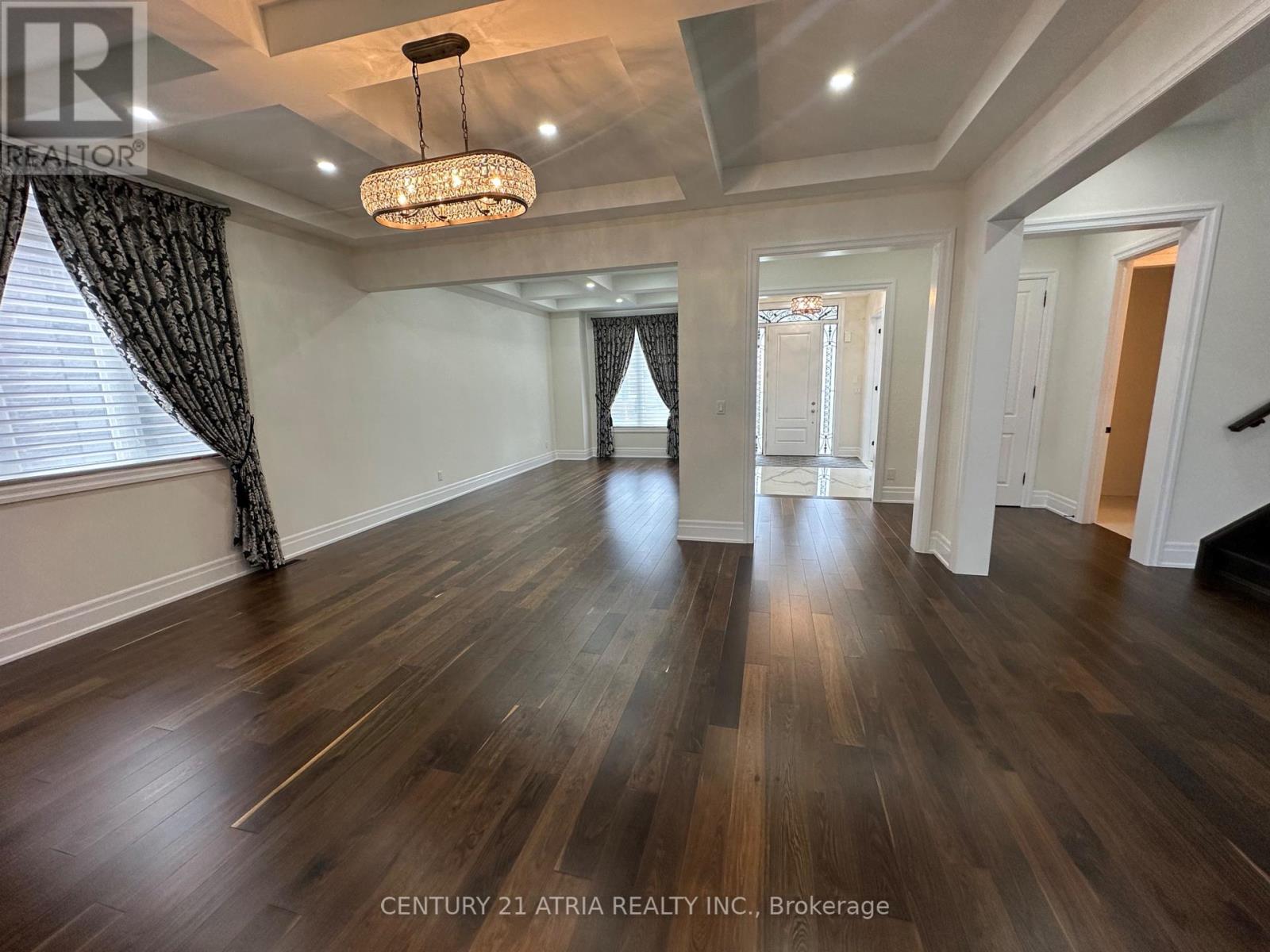19 Mumberson Street, Innisfil (Cookstown), Ontario  L0L 1L0 - Photo 4 - N12129106